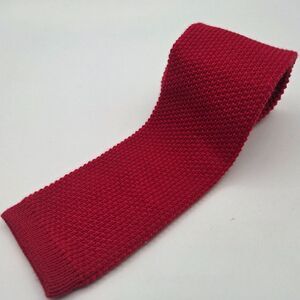 Cable & Co Regent Street Red Knit Wool Tie Made in USA 2" Width Vintage
